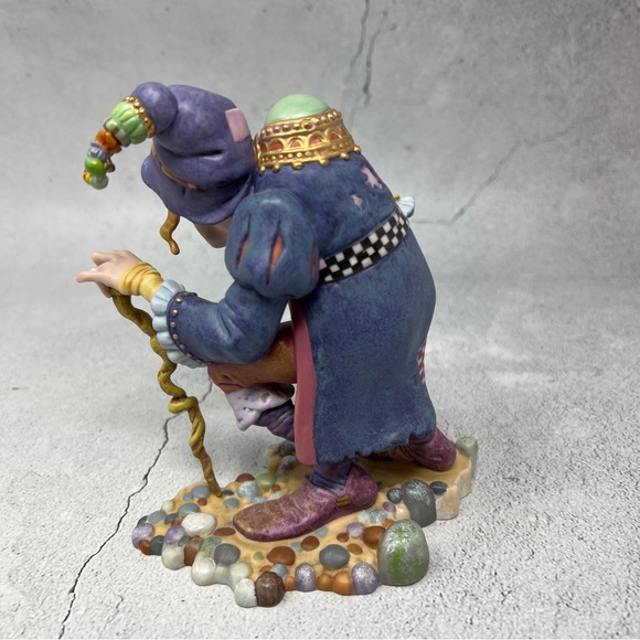 James C Christensen “There Was a Crooked Man” Fine Art Porcelain. - Picture 2 of 8